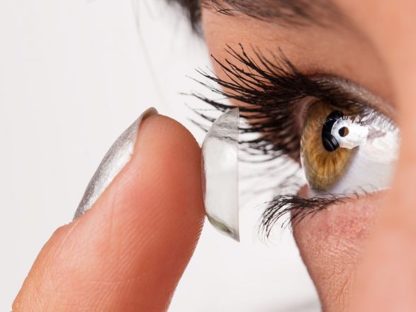 Menjava vrste kontaktnih leč